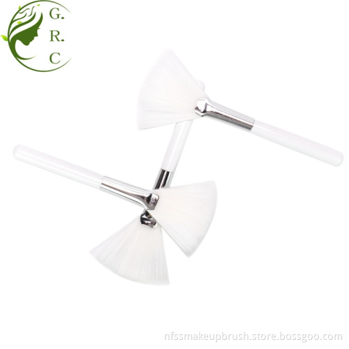 Cosmetic Fan Brush Mini Facial Makeup Fan Brush